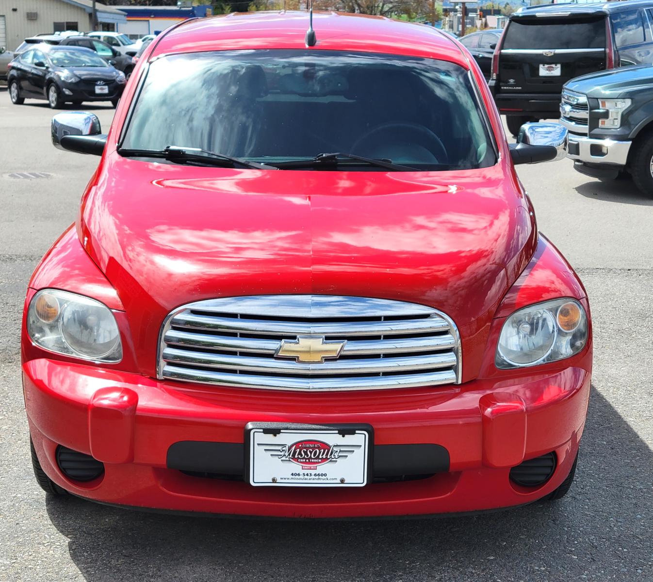 2008 Red /Gray Chevrolet HHR LT (3GNCA23D88S) with an 2.2L I4 engine, Automatic transmission, located at 450 N Russell, Missoula, MT, 59801, (406) 543-6600, 46.874496, -114.017433 - Photo #2